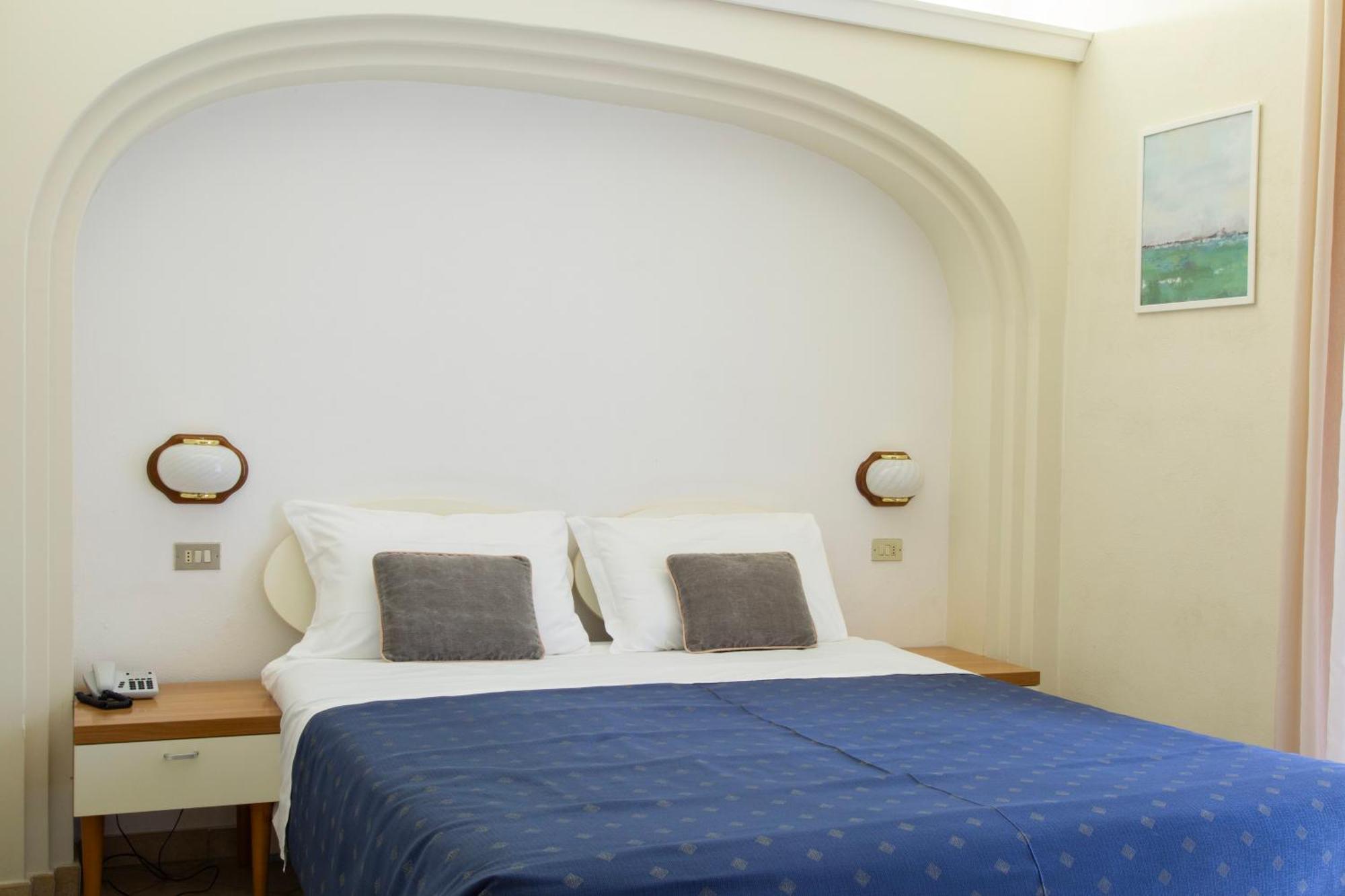 Hotel Parco Мілано-Маріттіма Екстер'єр фото